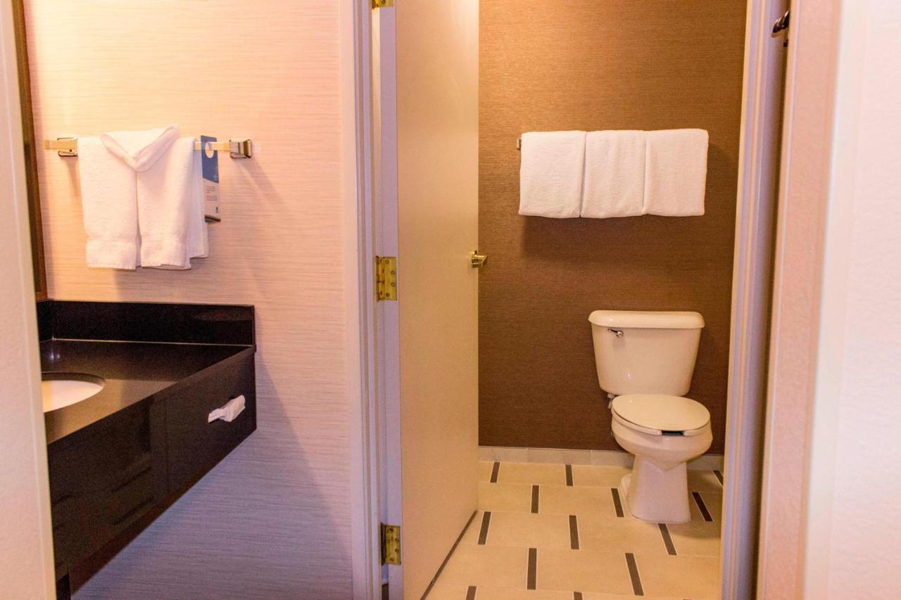 Fairfield Inn Kansas City Downtown/Union Hill Zewnętrze zdjęcie