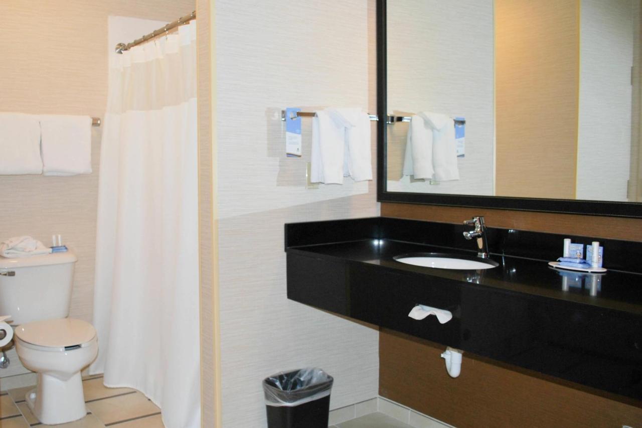 Fairfield Inn Kansas City Downtown/Union Hill Zewnętrze zdjęcie